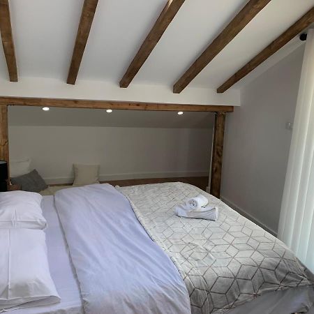 Noah'S Attic - Apartment Hotel In Korce Eksteriør bilde
